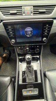 Škoda Superb DSG,  TDI 110 kw - 13