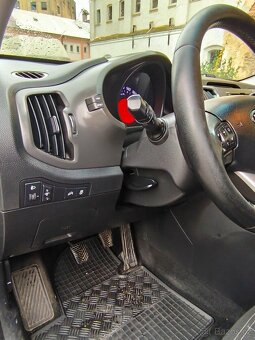 Kia Sportage 1,6 GDI 2WD 99KW / AJ NA SPLÁTKY / PROTIÚČET / - 13