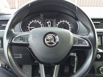 ŠKODA OCTAVIA COM III,1,6 TDi,ESP,KLIMA,ČR.SERVISKA - 13