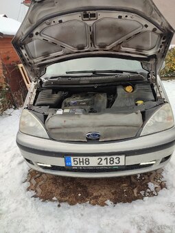 Ford Galaxy - 13