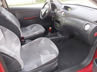 Citroen C2 1.4 Exclusive, jen 89.000 km, servis Citroen - 13