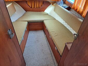 Motorova kajutova lod Windy24 - pěkný stav - 13