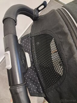 Kočárek MoMi Estelle černý - 13