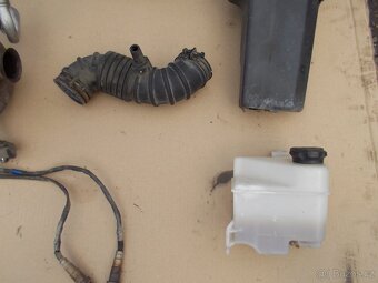 Díly 3. Hyundai ix20 - 13