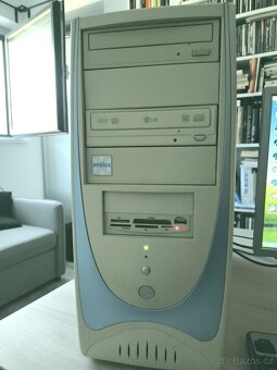 Komplet retro PC sestava (diskety, CD-R, DVD vypalovačka) - 13