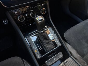 ŠKODA SUPERB SPORTLINE 2.0TDI 140kW 4x4 DSG • FULL • WEBASTO - 13