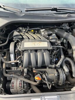 VW Golf 1.6 kombi V - 13