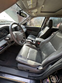 Jeep Grand Cherokee WH - 13