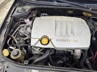 Renalut Laguna 2 Kombi 2.0 dci - 13