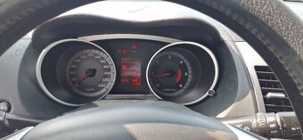 Mitsubishi Outlander, 2.0 DI-D - 13
