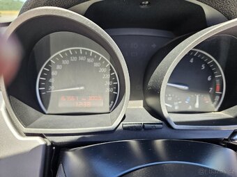 BMW Z4 2,2L BENZIN 6TI VÁLEC - 13