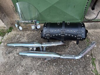 SUZUKI VL 1500 Intruder - 13