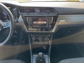 Volkswagen Touran 2.0 TDI 110kw, Nehavarováno, 2x Kola - 13