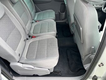 Volkswagen Sharan 7N 2.0 TDi DSG 2012 103kW bez koroze - 13