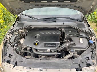 Volvo S60 (2011) - 13