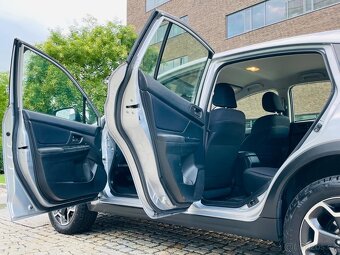 Subaru XV 2.0i 4x4 110KW AUT SENZORY VÝHŘEV SERVISKA - 13