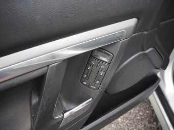 Opel Signum 2.2 KLIMA, park. senzory - 13