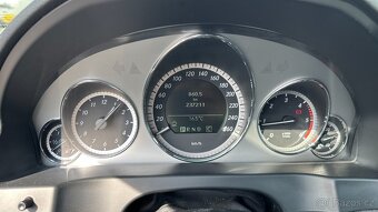 Mercedes-Benz E250CDI 150kW Coupe,A/T - 13