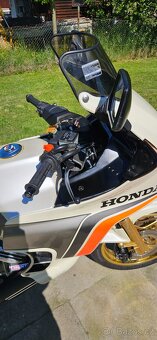 Honda CX500 Turbo - 13