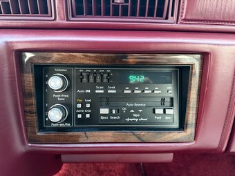 Na prodej: Cadillac DeVille Presidential (1991) - 13