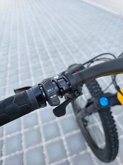 Elektrokolo Trek Fuel EXe 9.8 Carbon 2023 - 29″ - 13