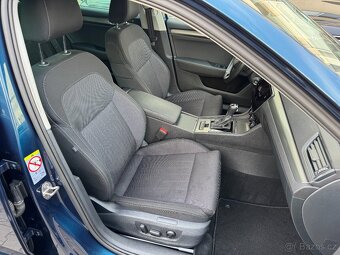 Škoda Superb 3 2.0 TDI 110kW DSG Kamera 360° Navigace ACC - 13