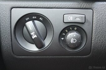 SsangYong Rexton 2.2e-Xdi 131kW 4x4 7Míst 5/2016 LED NAVI - 13