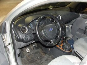 Prodám díly z Ford Fiesta 1.4 Benzín 2003 - 13