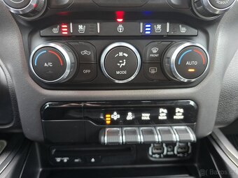 Dodge RAM Sport 5.7 HEMI - 13