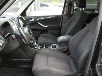 Ford Galaxy 2.0 TDCI Powerhift, 7 míst - 13