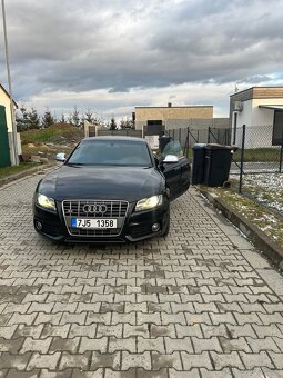 Audi a5 3.0 tdi max výbava - 13