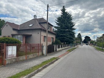 RODINNÝ DŮM, NA LÁVKÁCH 148, HOLOHLAVY - 13