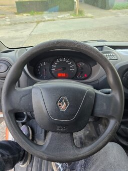 RENAULT MASTER  7 míst - valník - 190tkm -2,3 d - 2013 - 13