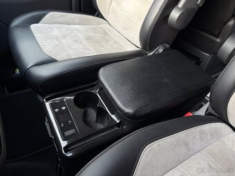 VW MULTIVAN 2.0 TDI DSG 4MOTION DPH - 13