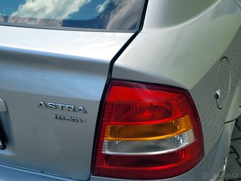 Opel Astra, 1,8 jezdí DOBŘE,STK na rok - 13
