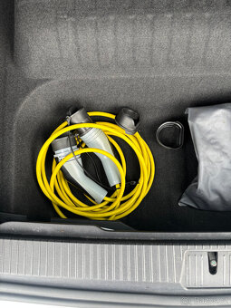 VW Passat 1.4TSI 170kW GTE - plug-in hybrid - 13