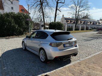 Subaru Impreza WRX STI - 13