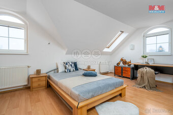 Prodej rodinného domu, 439 m², Chýně, ul. Dlouhá - 13