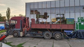 Přeprava, manipulace s hydraulickou rukou a kontejnerem. - 13
