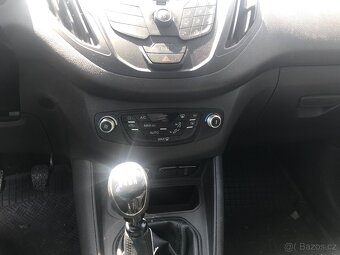 Ford Tourneo Courier, 1.0 EcoBoost 74 KW VADA MOTORU - 13