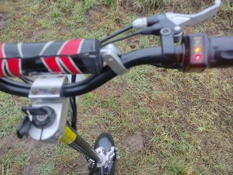 Koloběžka Nitro Elektro - 13