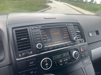 Volkswagen Multivan 2.5TDi 7 míst - 13