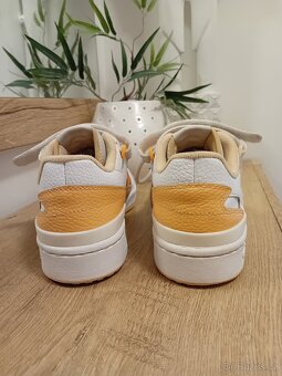 Adidas tenisky vel. 40 kožené unisex Rezervace - 13