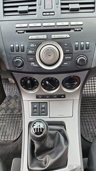 Mazda 3 1.6 77 kW 2010 116 tkm serviska vyhř.sedačky, klima - 13