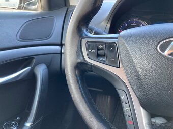 Hyundai i40, 1,7CRDi/100kW Automat ČR - 13