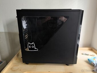 pocitacovy skrin nzxt - 13