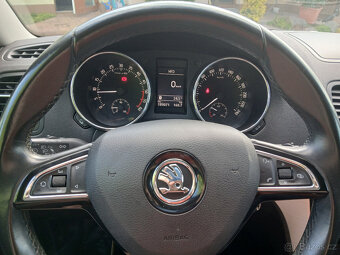 Yeti 2.0 TDi, digi klima,tažné,servisní knížka - 13