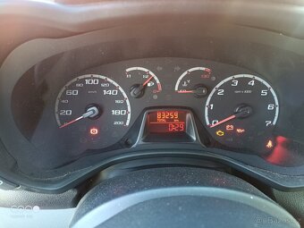 Ford KA bouraný,,lze nastartovat a popojet - 13