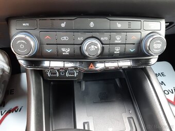 Dodge Durango R/T 5,7LV8 HEMI 4x4,7míst,nový model,LPG BRC - 13