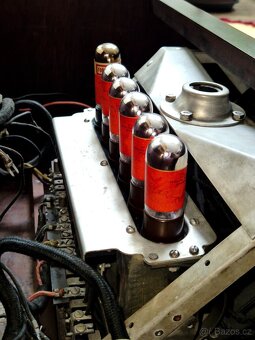 Velké starožitné rádio RCA, Super-Heterodyne,  1925 - 13